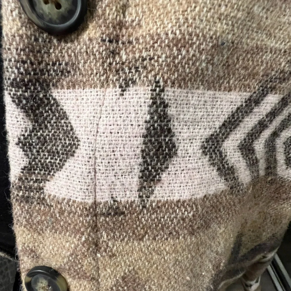 “Shacket” - Picture 4 of 7